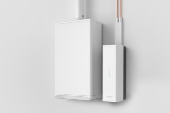 Intergas xtend hybride warmtepomp binnenunit naast cv ketel